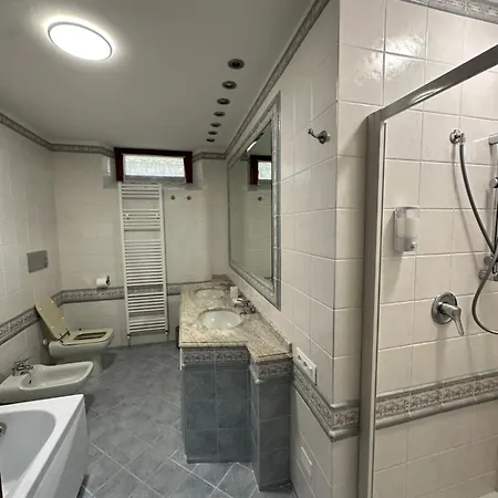 Lodge Belvedere Di Popiglio